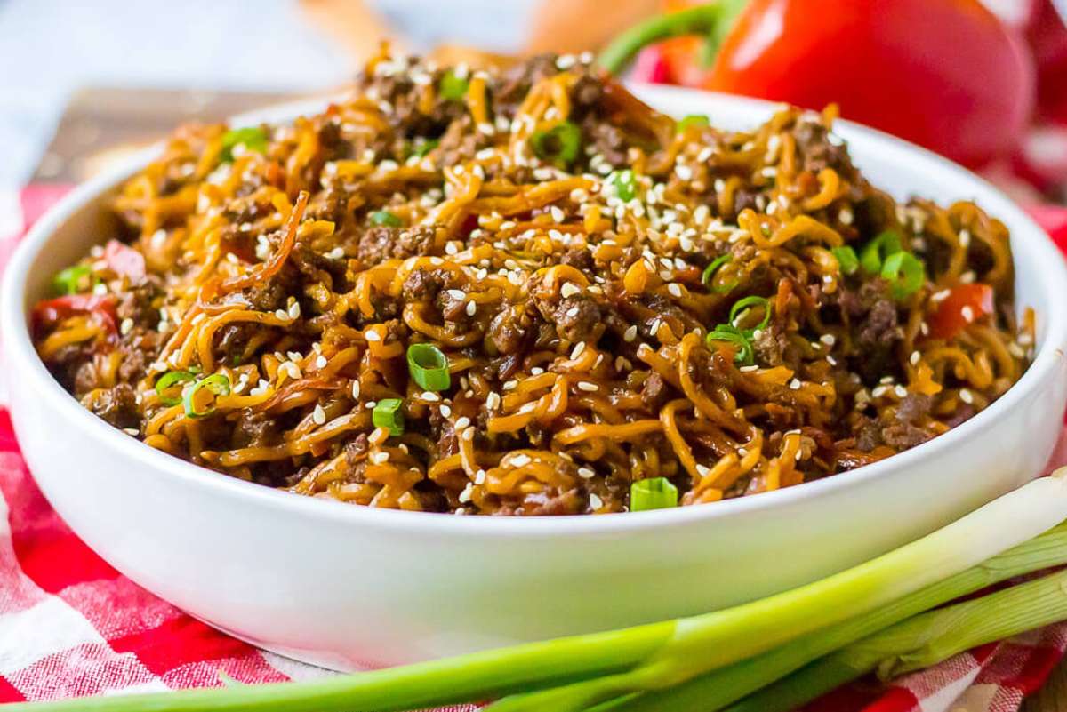 Beef Ramen Noodles (Slow Cooker). 
