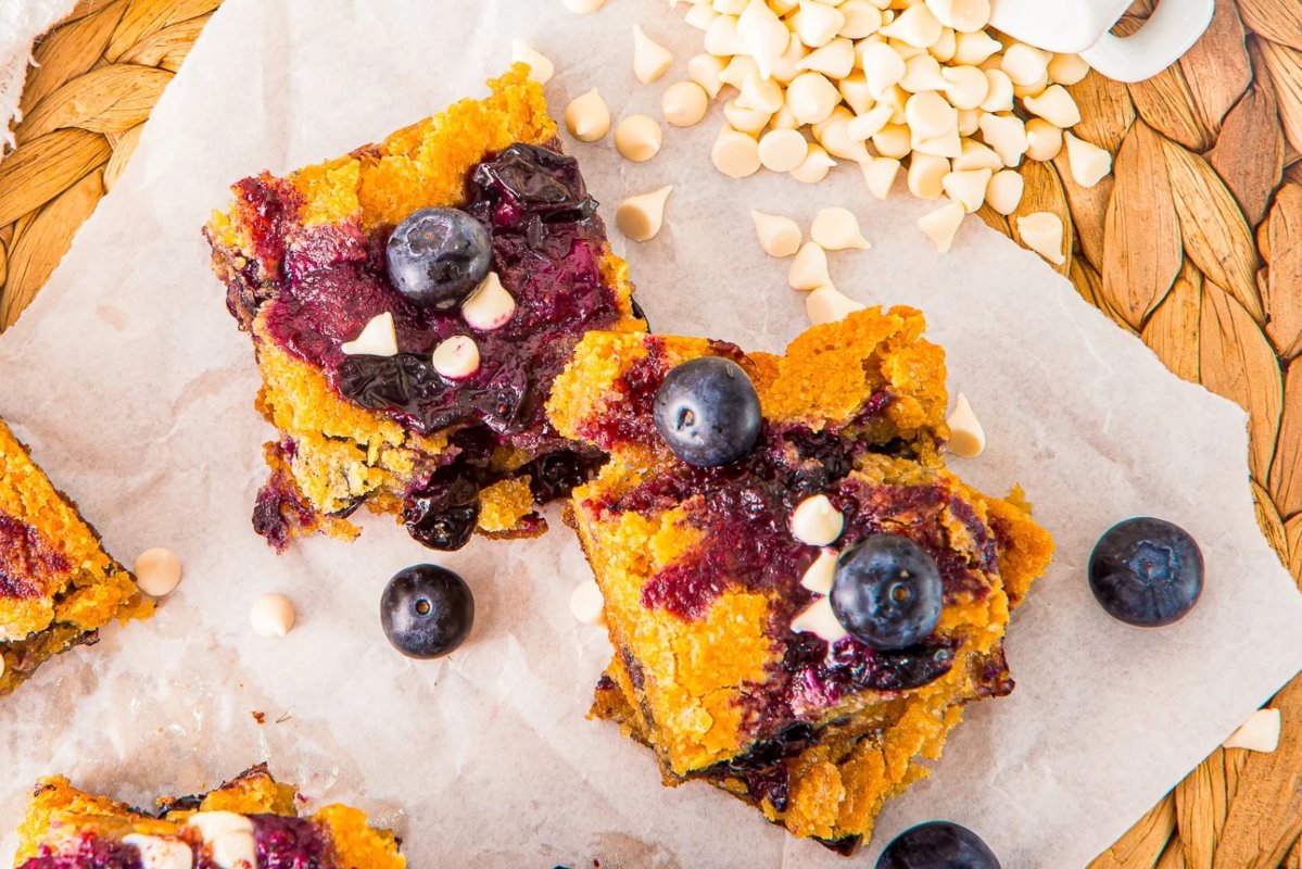Blueberry White Chocolate Blondies Recipe. 