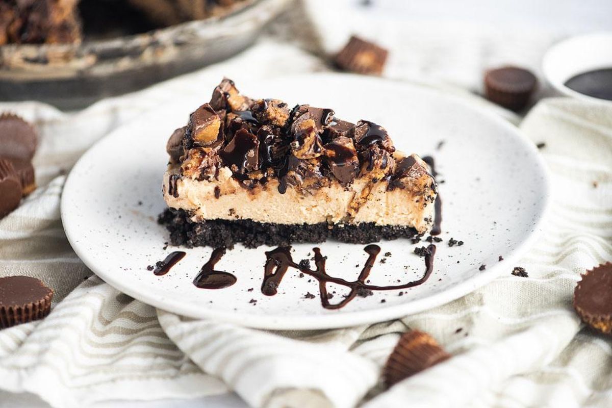 Creamy Dreamy Chocolate Peanut Butter Pie.