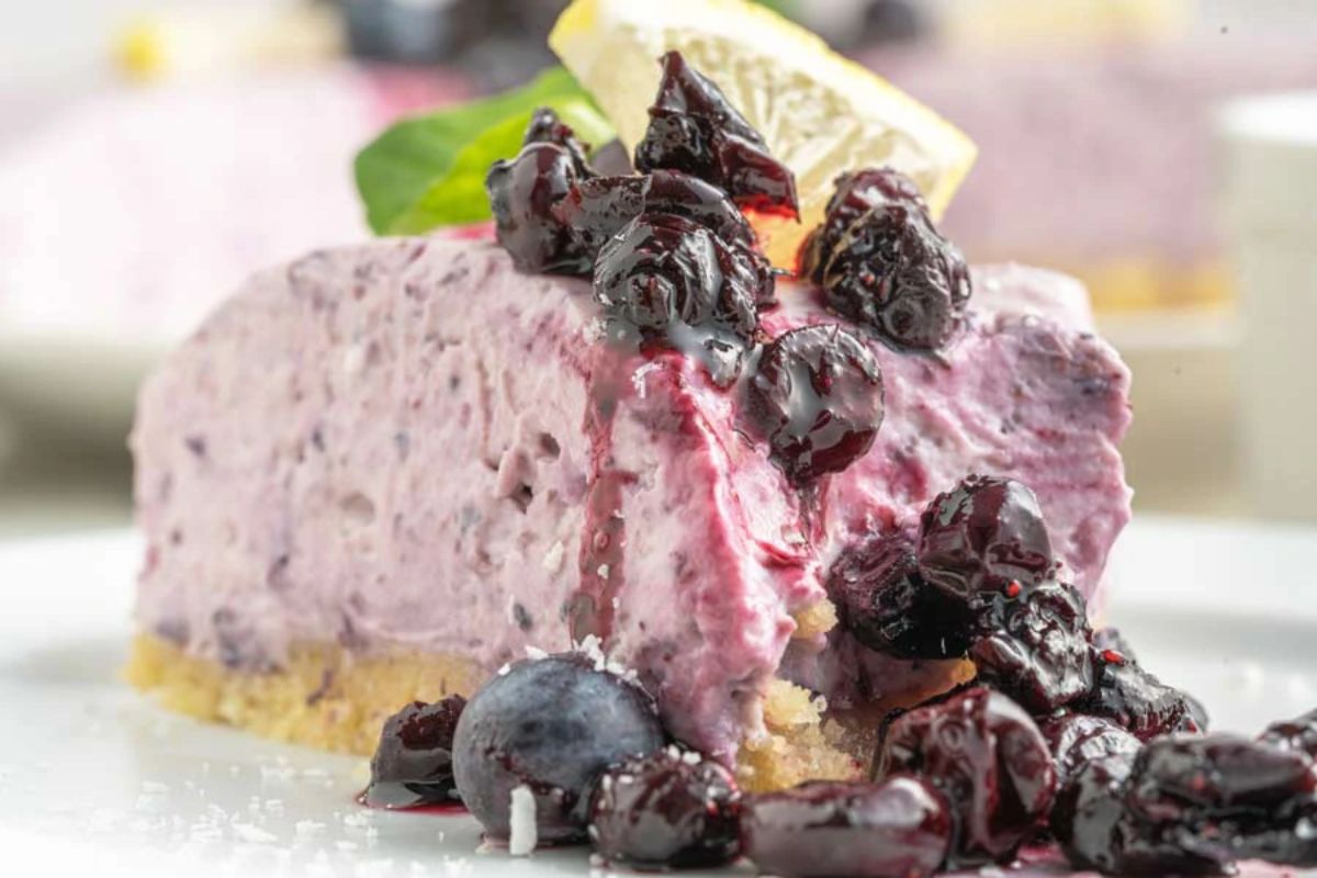 Delicious & Silky Blueberry No Bake Keto Cheesecake.