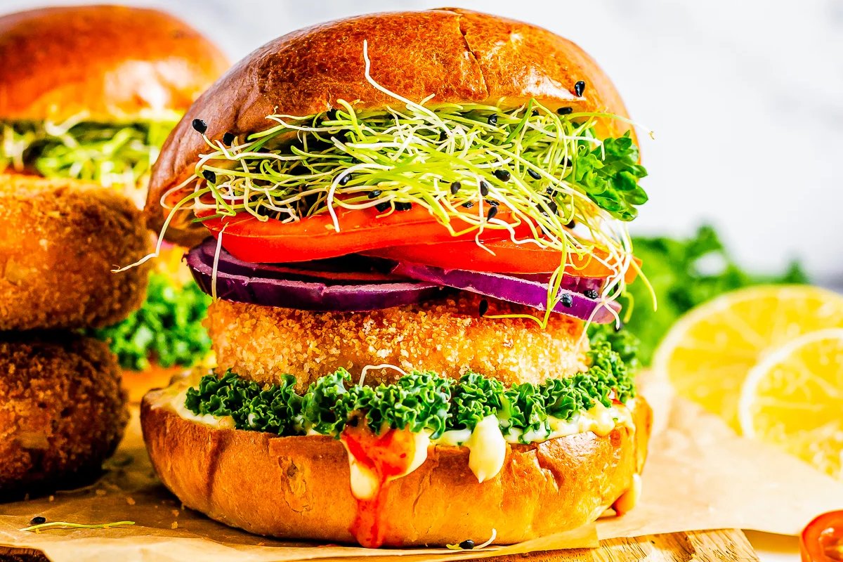 Easy Fresh Salmon Burgers Recipe.