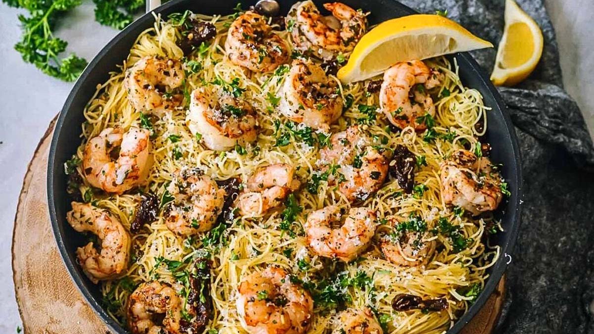 Pesto Shrimp Pasta with Sun Dried Tomatoes.