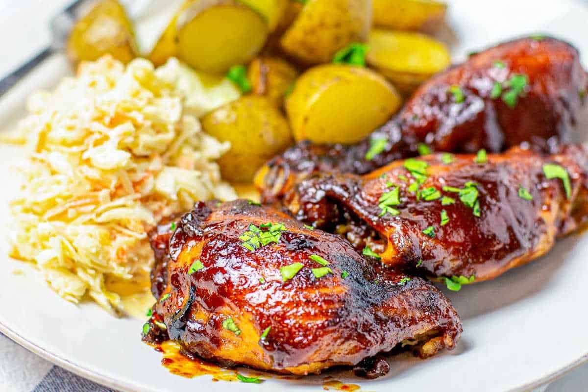 The BEST Sticky Slow Cooker BBQ Chicken Recipe.