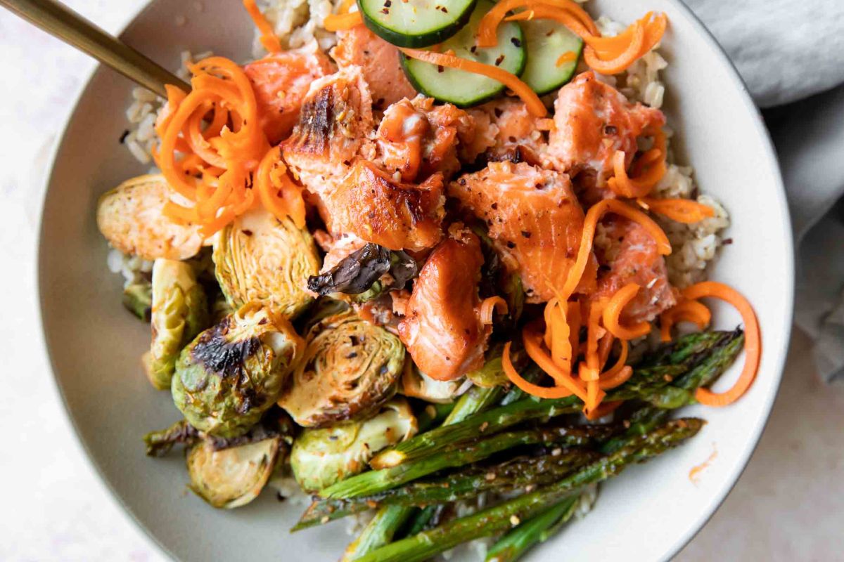 Hot Honey Salmon (Easy Bowl Recipe!).