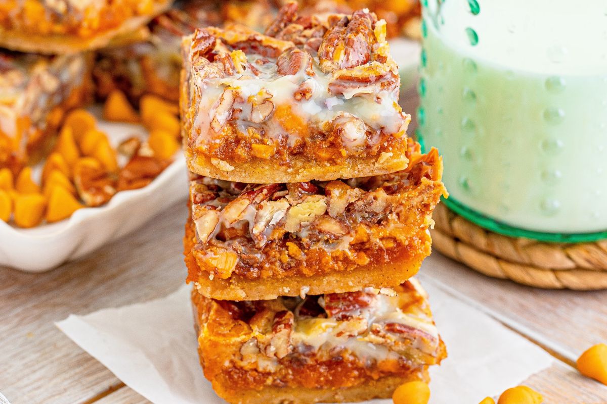 Pumpkin Pecan Magic Bars.