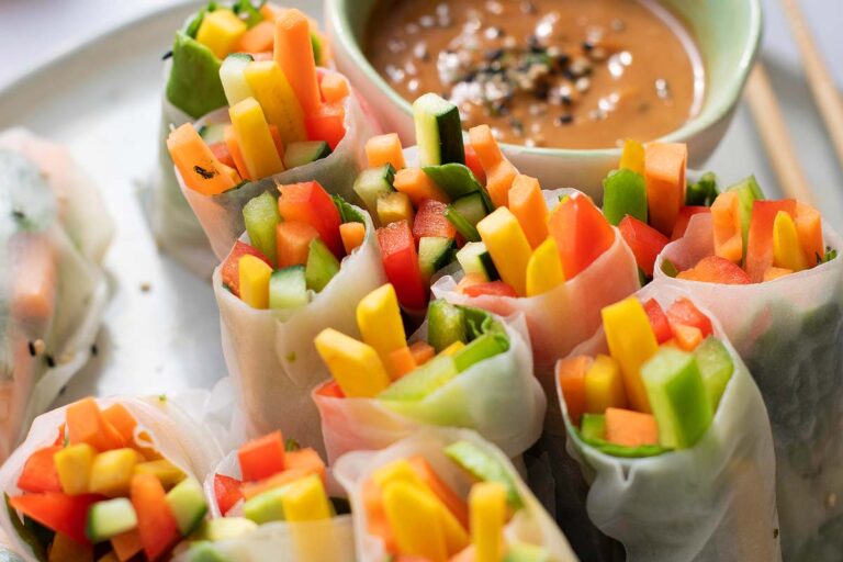 Rainbow Veggie Rice Paper Rolls 