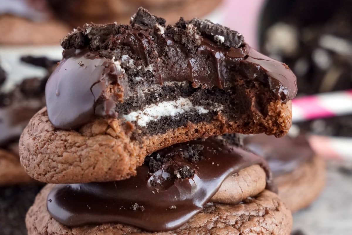 16 Decadent Stuffed Cookies That Take Dessert To The Next Level 